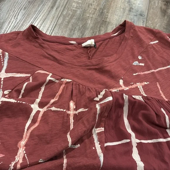 ANTHROPOLOGIE Akemi + Kin Light Streaks Tee Medium - Picture 8 of 11